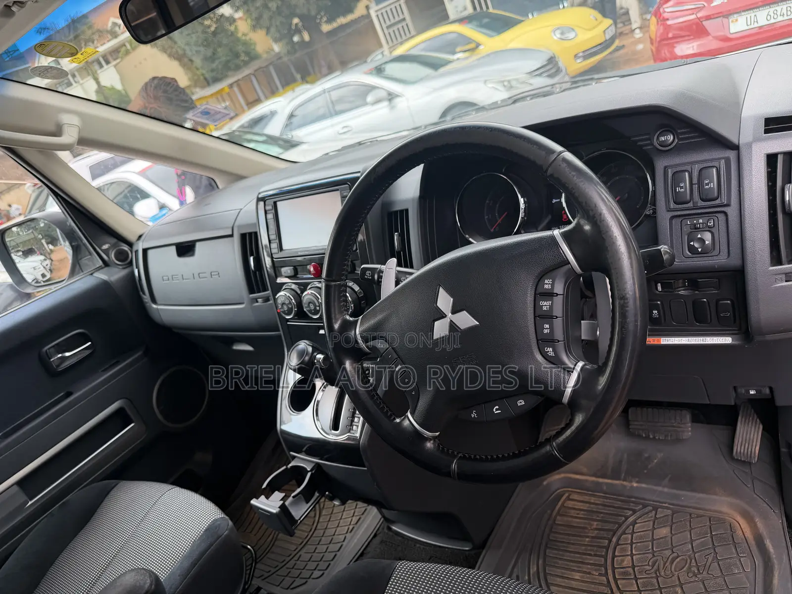 Mitsubishi Delica 2011 Silver