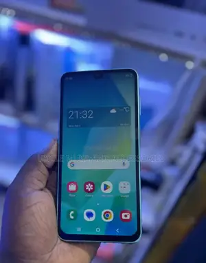 New Samsung Galaxy A16 5G 256 GB Green