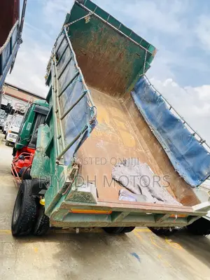 Fuso Tipper Green