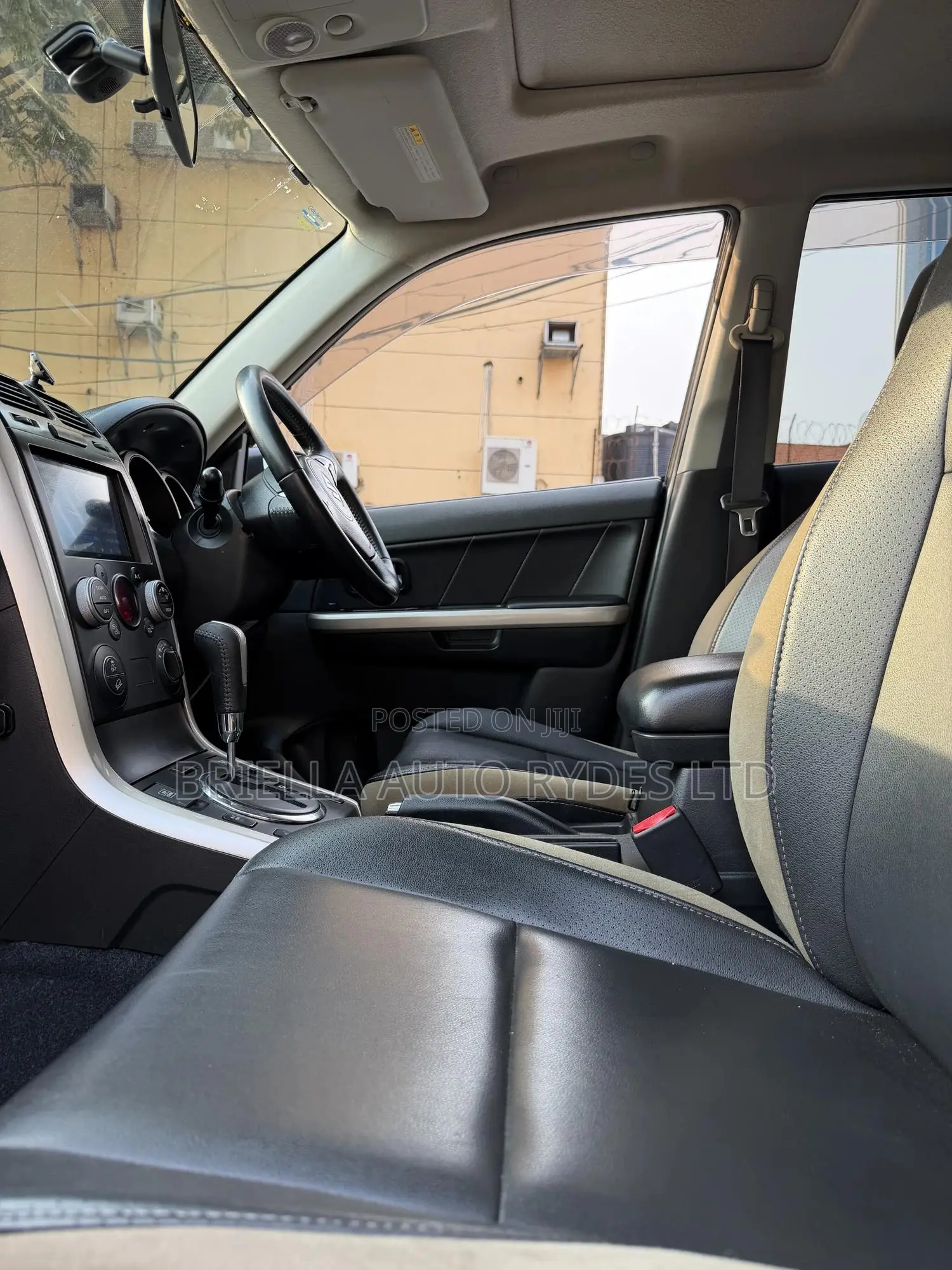 Suzuki Escudo 2015 Black
