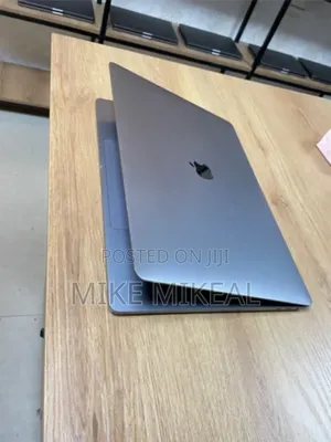 Laptop Apple MacBook Pro 2019 64GB Intel Core i9 SSD 1T