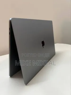 Laptop Apple MacBook Pro 2019 64GB Intel Core i9 SSD 1T