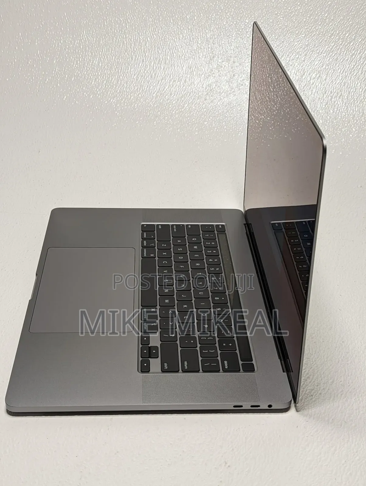 Laptop Apple MacBook Pro 2019 64GB Intel Core i9 SSD 1T
