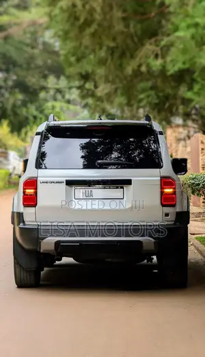 Toyota Land Cruiser Prado 2.8 2024 White