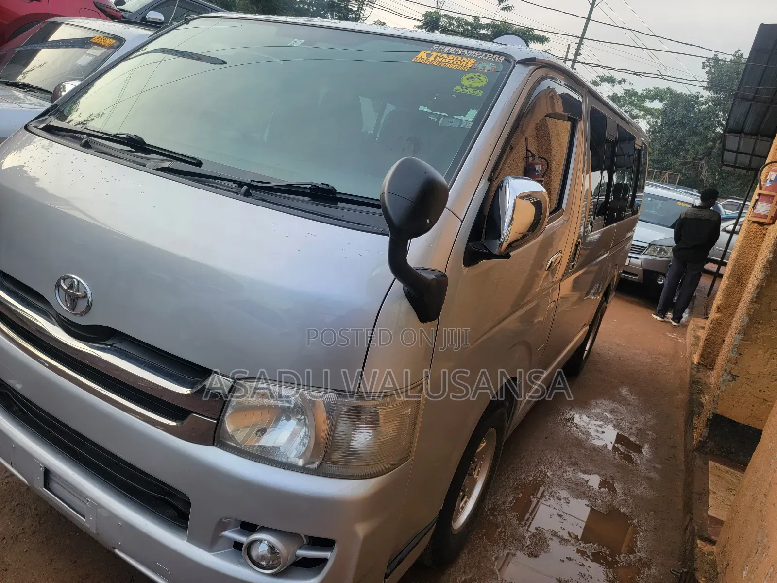 Toyota HiAce 2005 Silver
