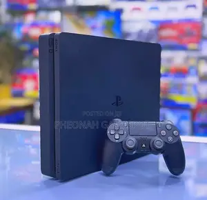 Ps4 Slim 13 Games, 2 Pads. Firmware 12.52 Chipped With Blu-Ray CDS