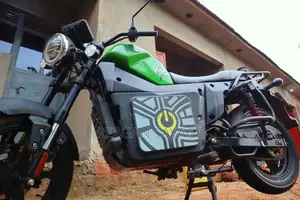 Bajaj Boxer 100 2020 Green