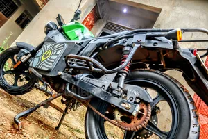 Bajaj Boxer 100 2020 Green