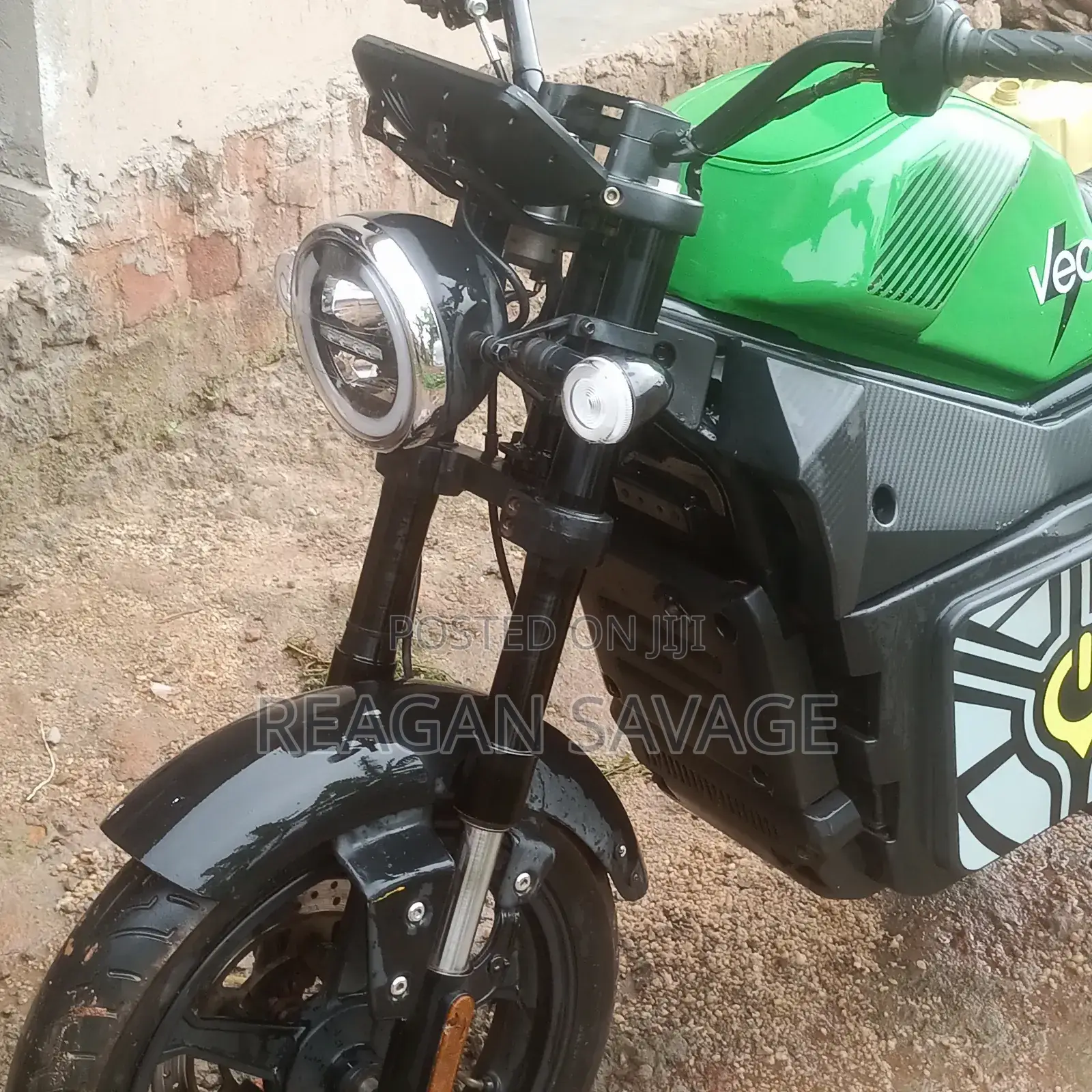 Bajaj Boxer 100 2020 Green
