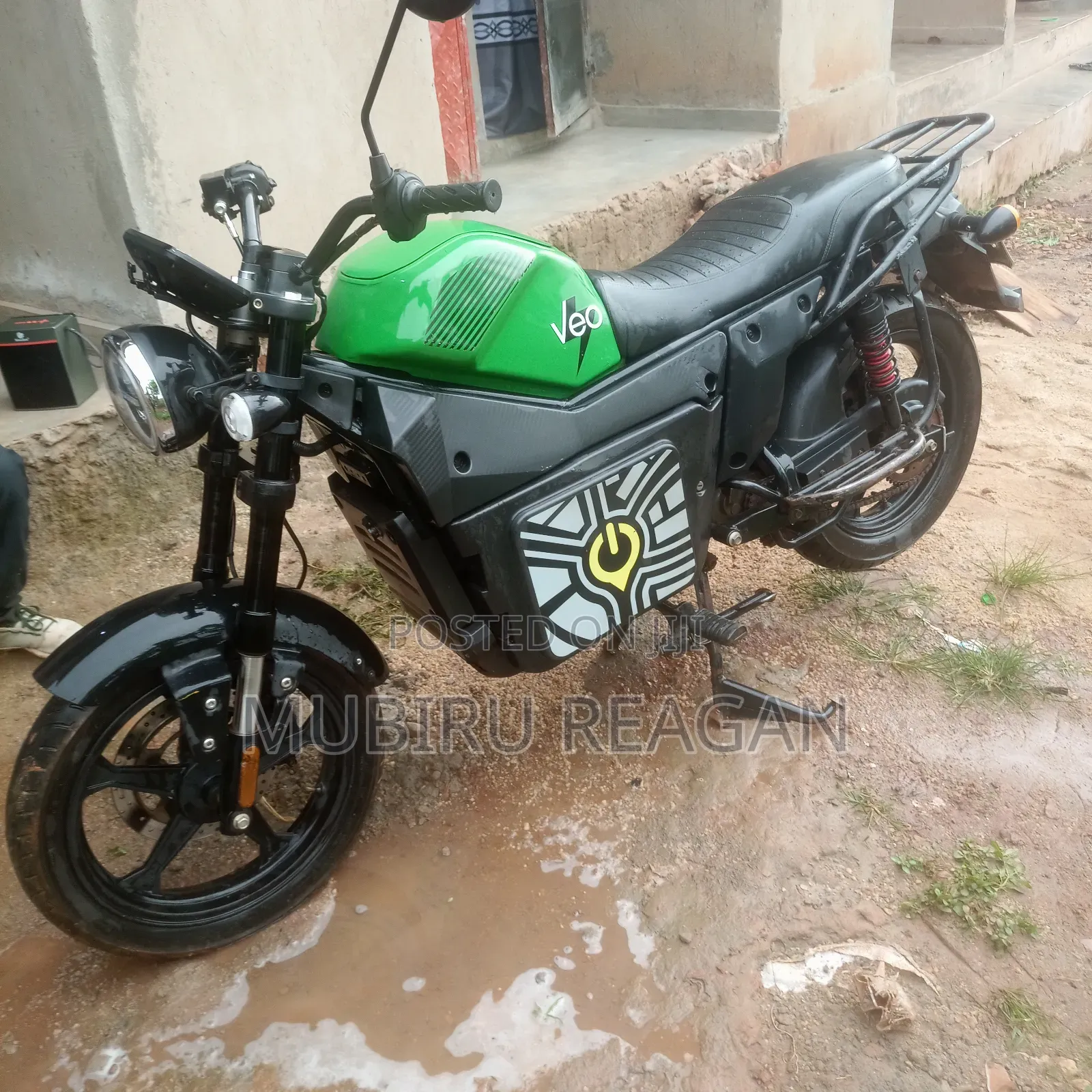 Bajaj Boxer 100 2020 Green