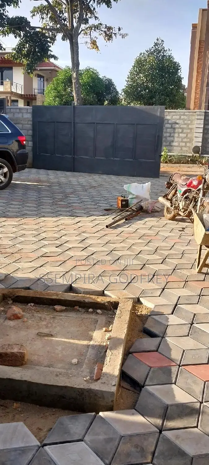 Laying Pavers Per Sqm