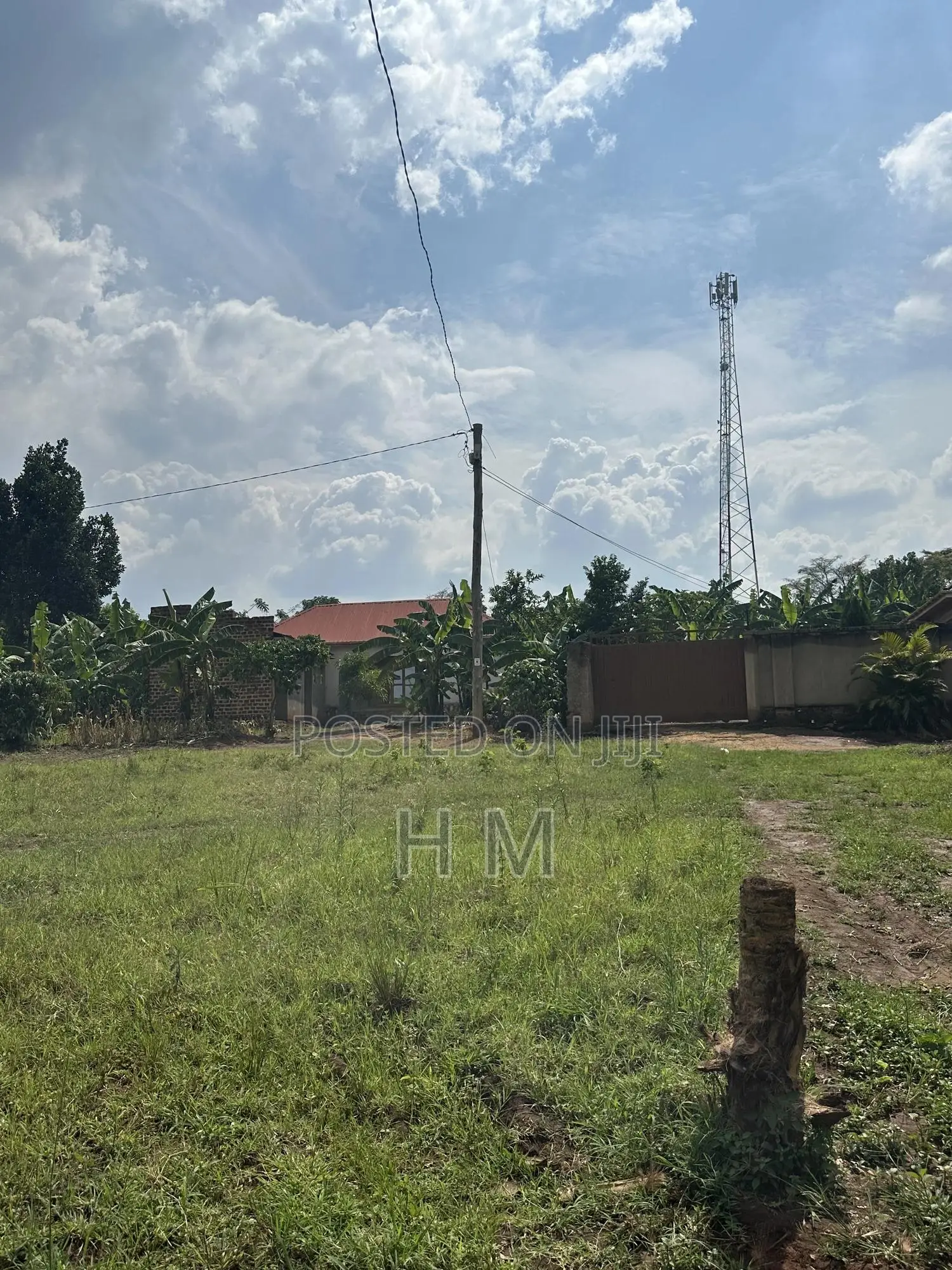 100*100 Plot in the Heart of Kiwenda Town 500m From Tarmac
