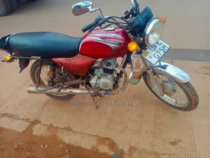 Bajaj CT 125X 2025 Red