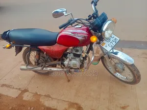 Bajaj CT 125X 2025 Red