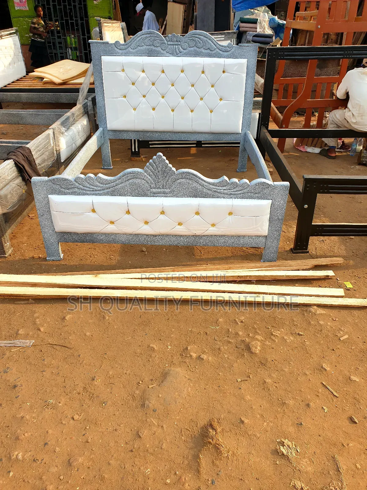 Comfortable Bed 5*6