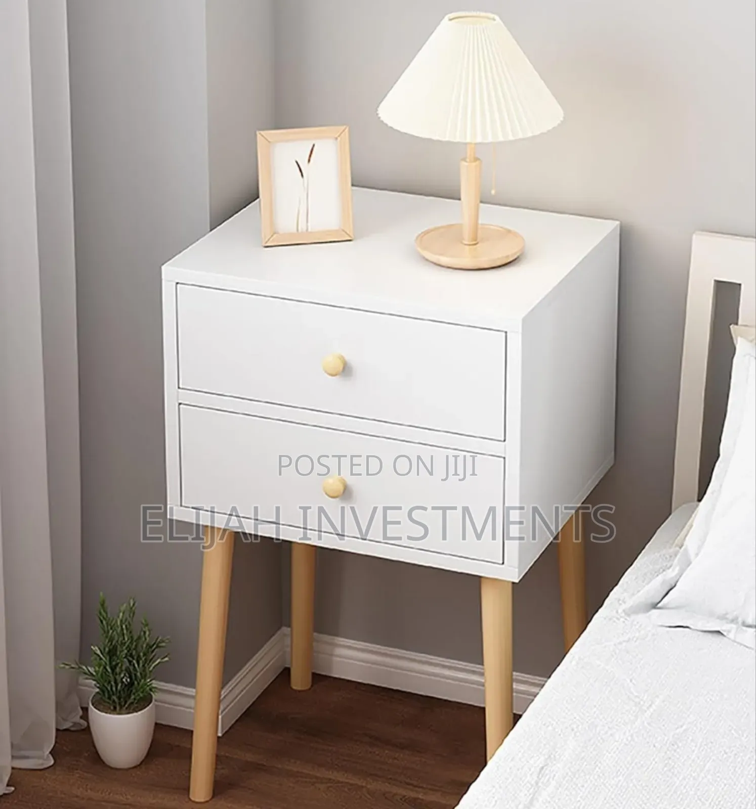 Bedroom Nightstand Table With Rubber Wood