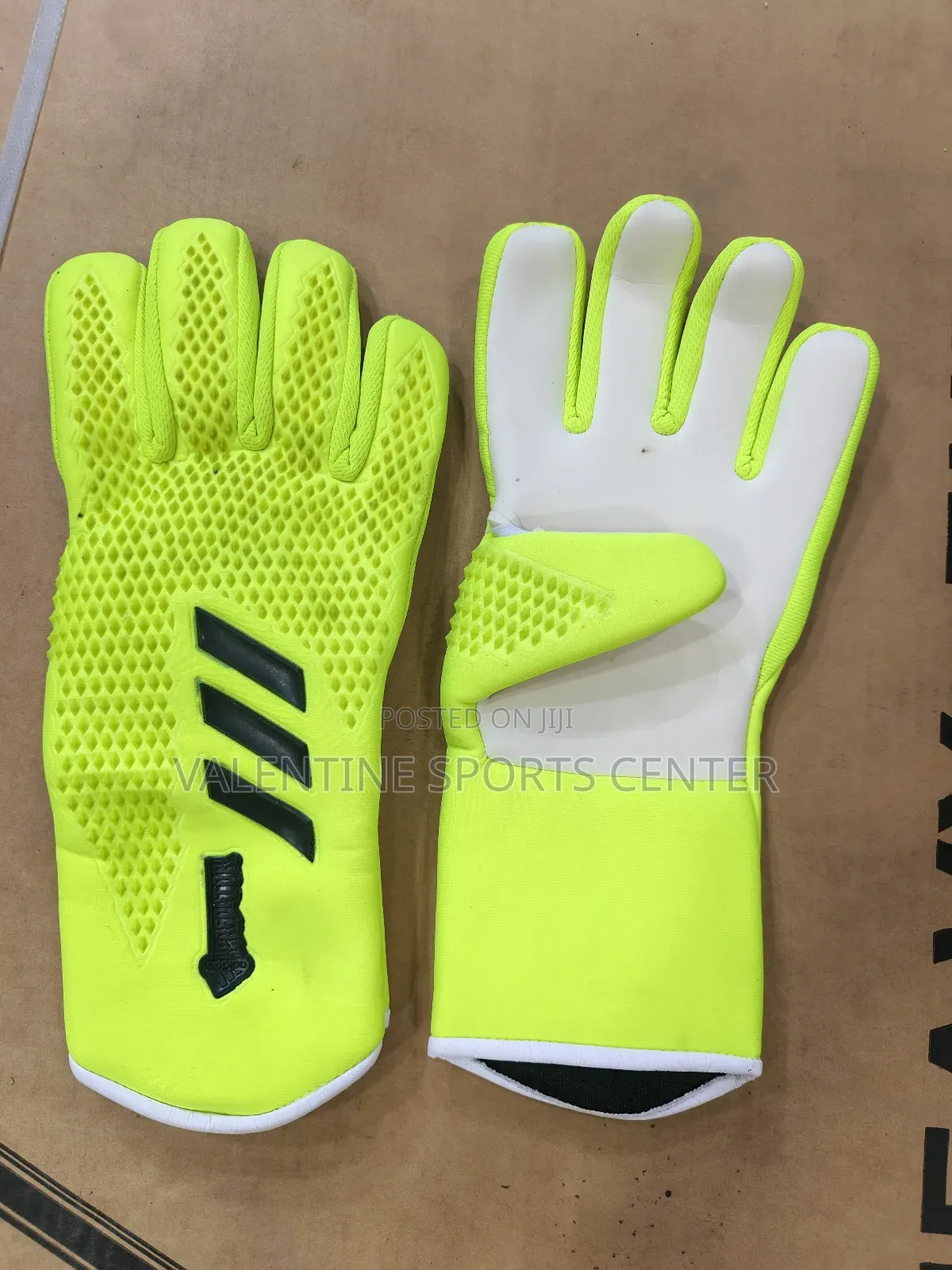 Apair Goal Keepers Gloves Original Predator