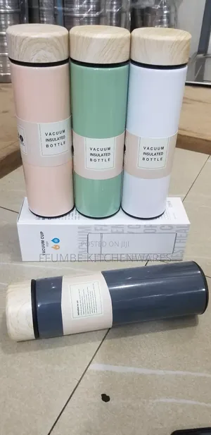 Vaccuum Bottle or Insulated Bottle
