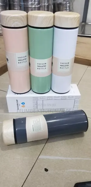 Vaccuum Bottle or Insulated Bottle