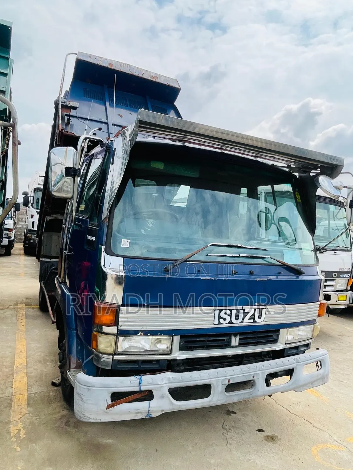 Isuzu Tipper Light Blue Color
