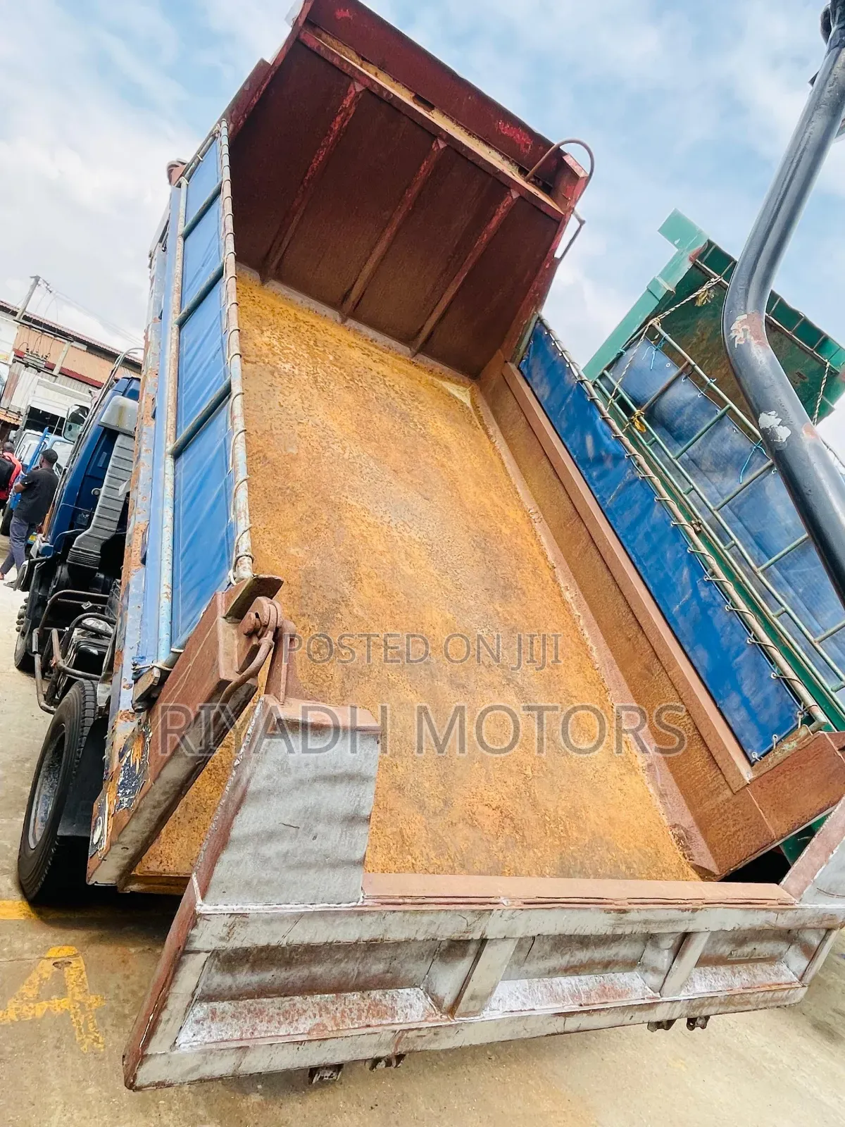 Isuzu Tipper Light Blue Color