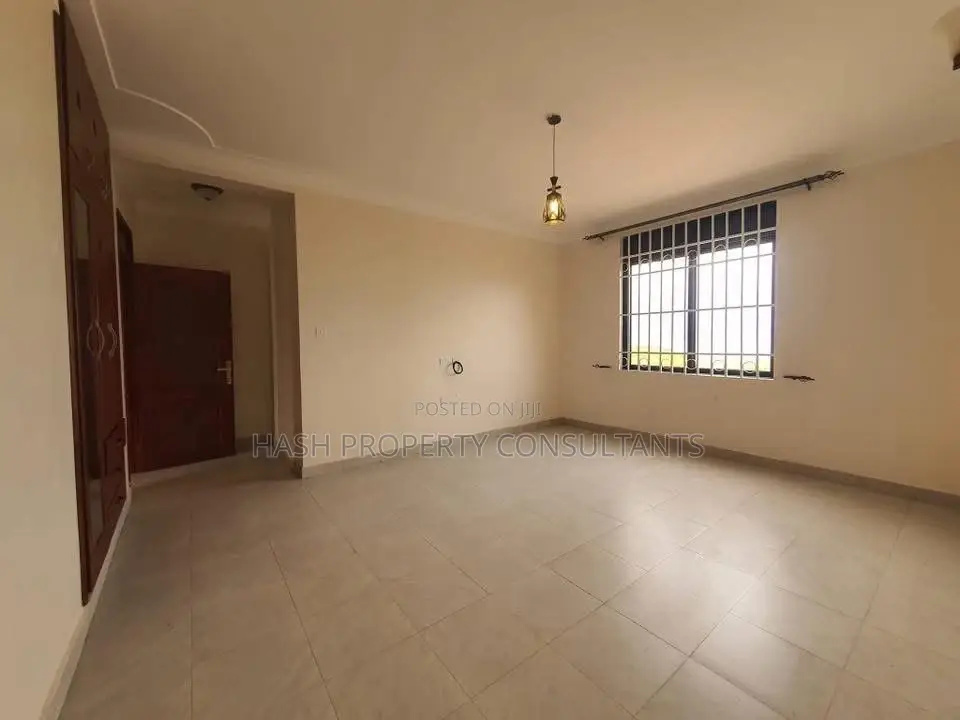 3bdrm Apartment in Bunga, Makindye for rent