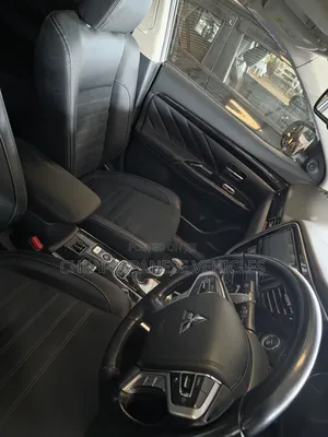 Mitsubishi Outlander 2.4 PHEV AWD 2018 White
