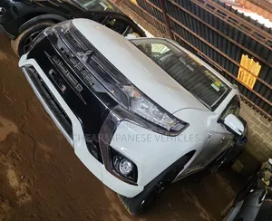 Mitsubishi Outlander 2.4 PHEV AWD 2018 White