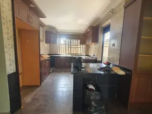 4bdrm Duplex in Muyenga, Central Division for rent