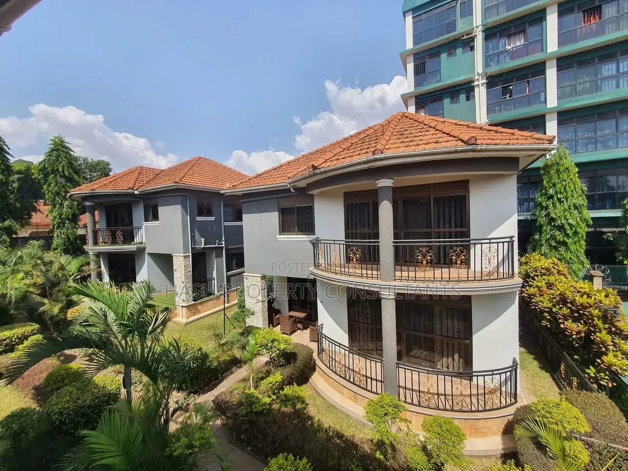 4bdrm Duplex in Muyenga, Central Division for rent