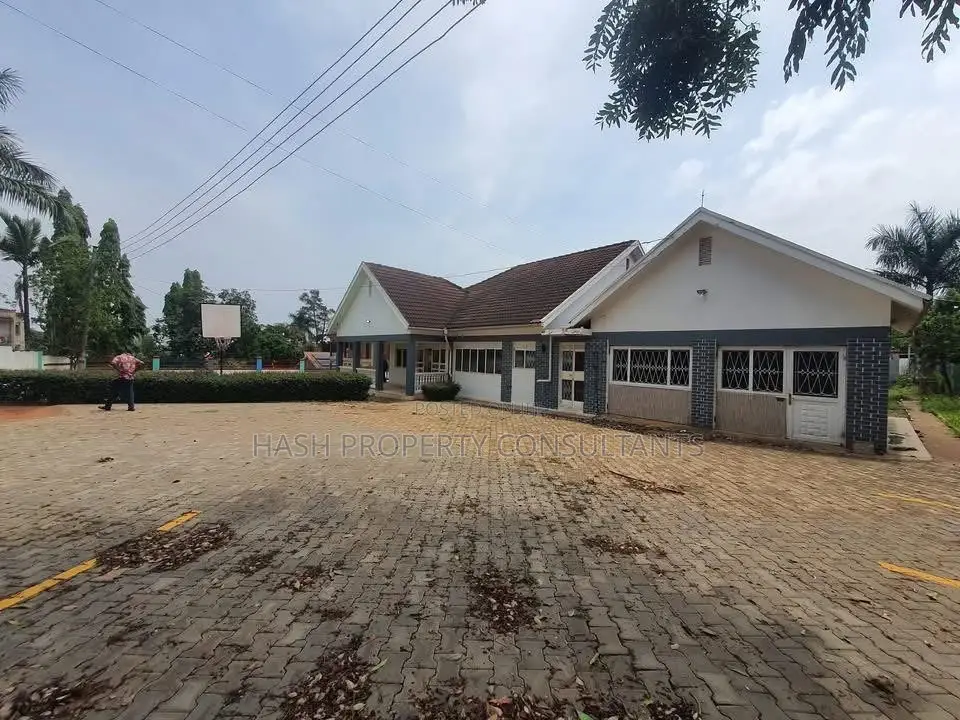 4bdrm House in Buziga, Makindye for rent
