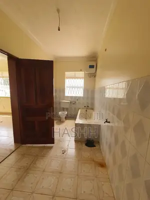 4bdrm House in Buziga, Makindye for rent
