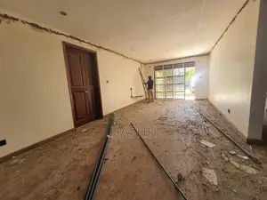 3bdrm Apartment in Muyunyo, Makindye for rent