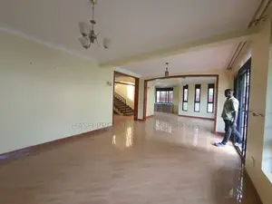 4bdrm Duplex in Muyenga, Central Division for rent
