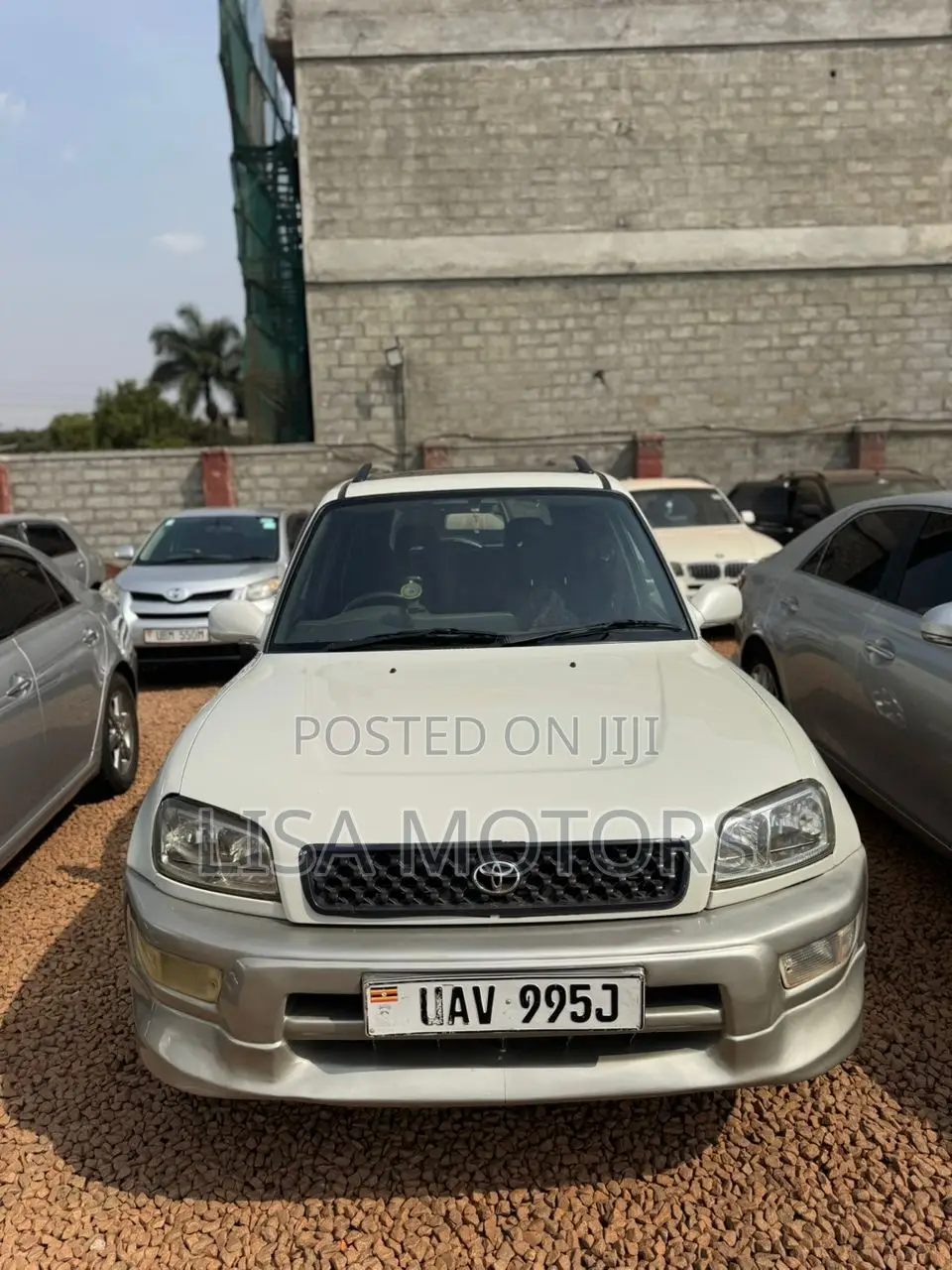 Toyota RAV4 Automatic 2002 White