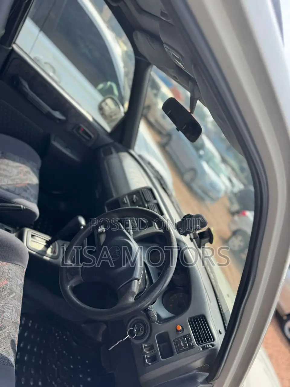 Toyota RAV4 Automatic 2002 White