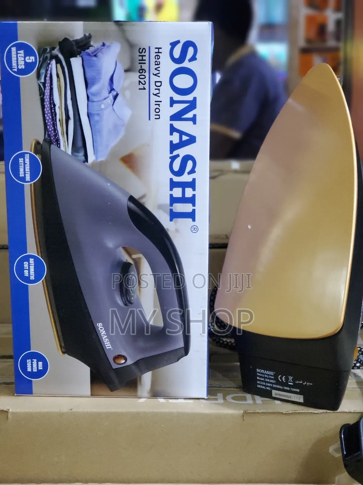 Heavy Duty Dry Iron - Strong Durable Fast Heating