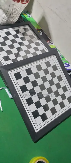 StonKraft - 19" X 15" (Chess Board Size 12" X 12") Roll-Up Leather Chess Set With Wooden Chess Pieces - Brown | Comes With Innovative Carry Pouch