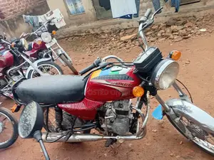 Bajaj Boxer 100 2023 Red