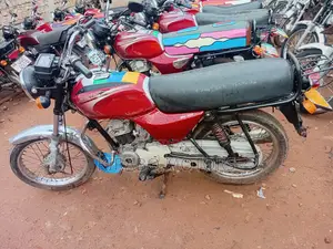Bajaj Boxer 100 2023 Red