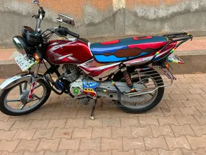 Bajaj CT 110X 2025 Red