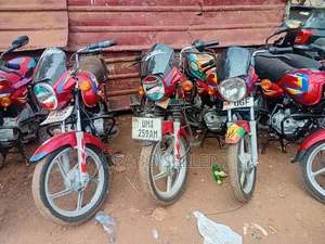 Bajaj CT 110X 2025 Red