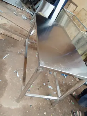 Restaurant Working Table Stainless