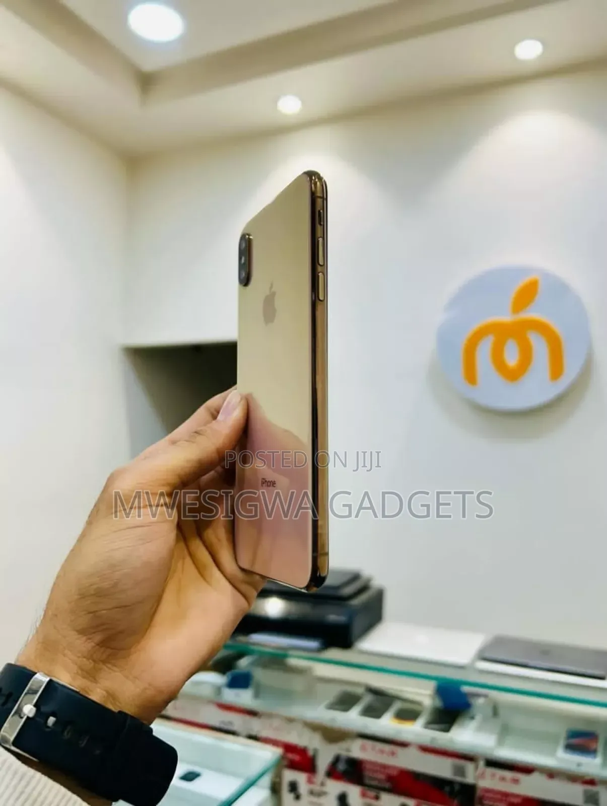 New Apple iPhone XS Max 256 GB Gold