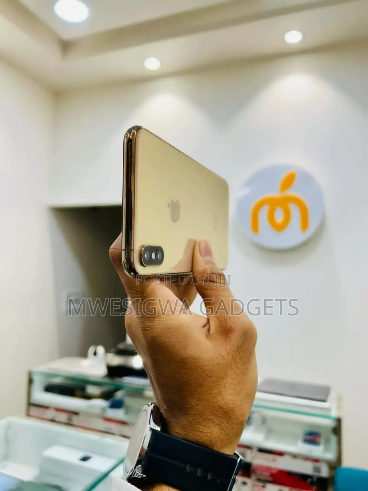 New Apple iPhone XS Max 256 GB Gold