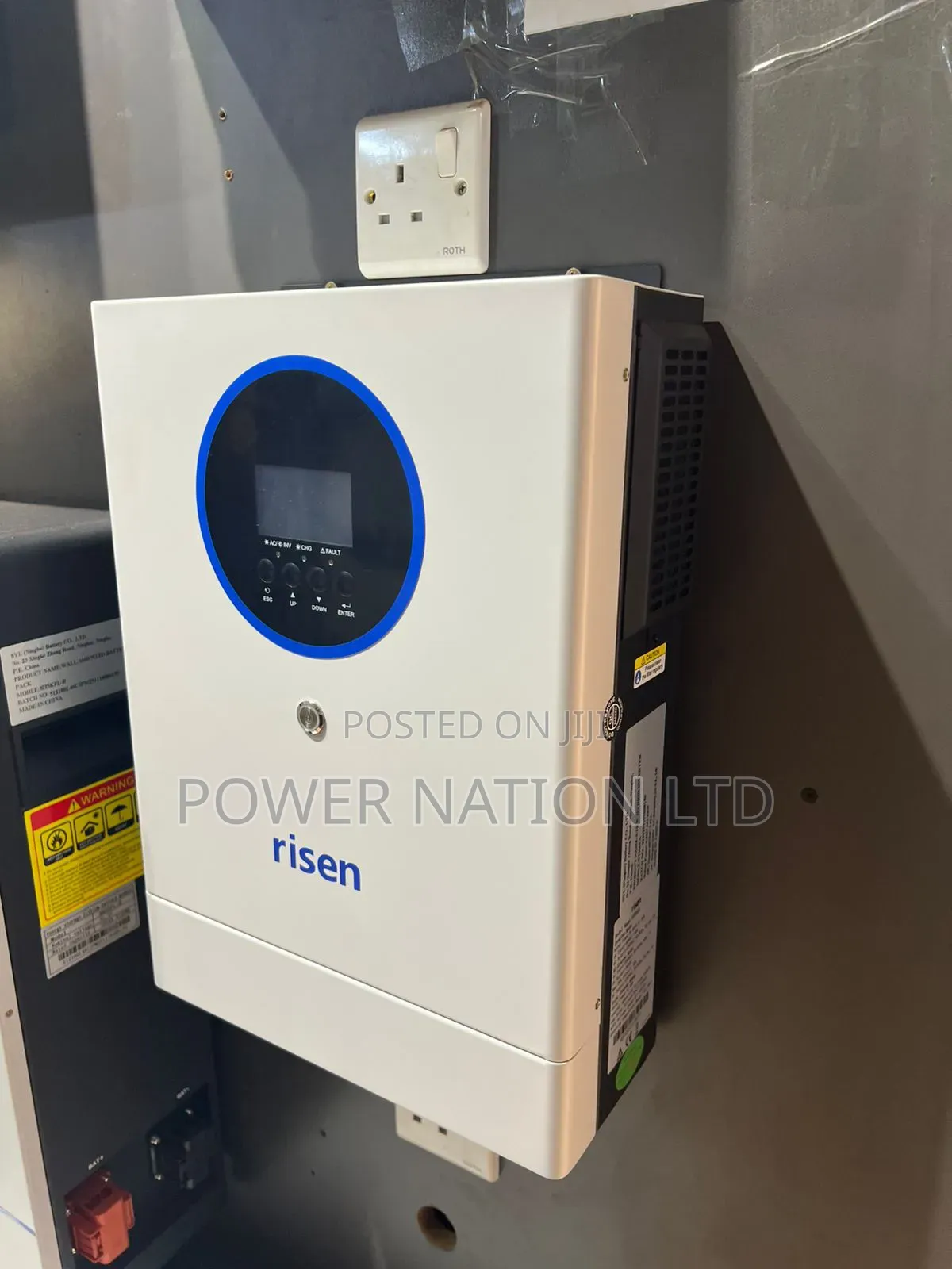 6000w 6kwh Risen Hybrid Inverter