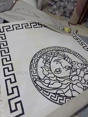 Classic Centre Carpet – Elegant Home Upgrade