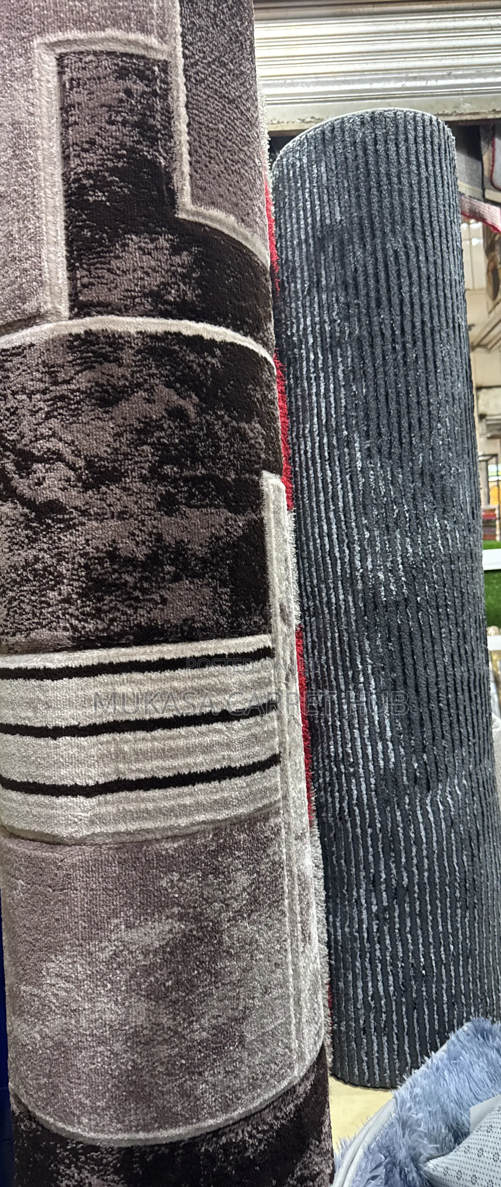 Modern Geometric Centre Rug – Trendy Design