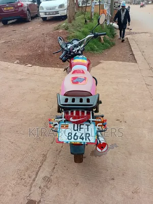 Bajaj Boxer 100 2025 Red