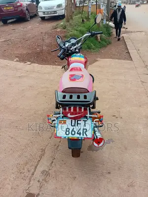 Bajaj Boxer 100 2025 Red
